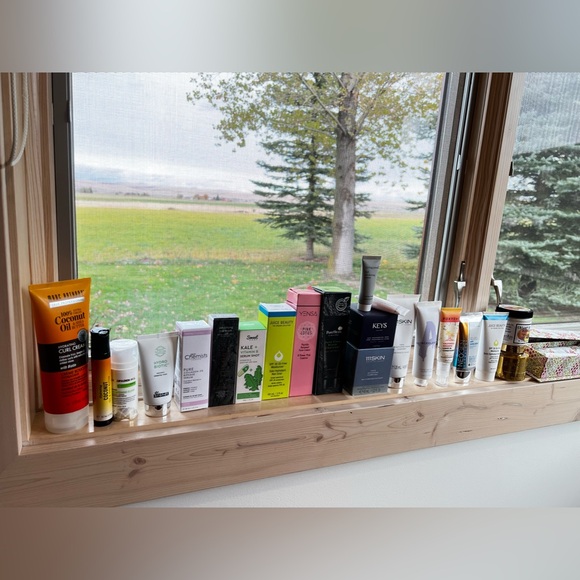 New Skincare, 111 Skin, Living Proof, Keys, Dr. Brandt, FoxyBae, Juice Beauty - Picture 7 of 10